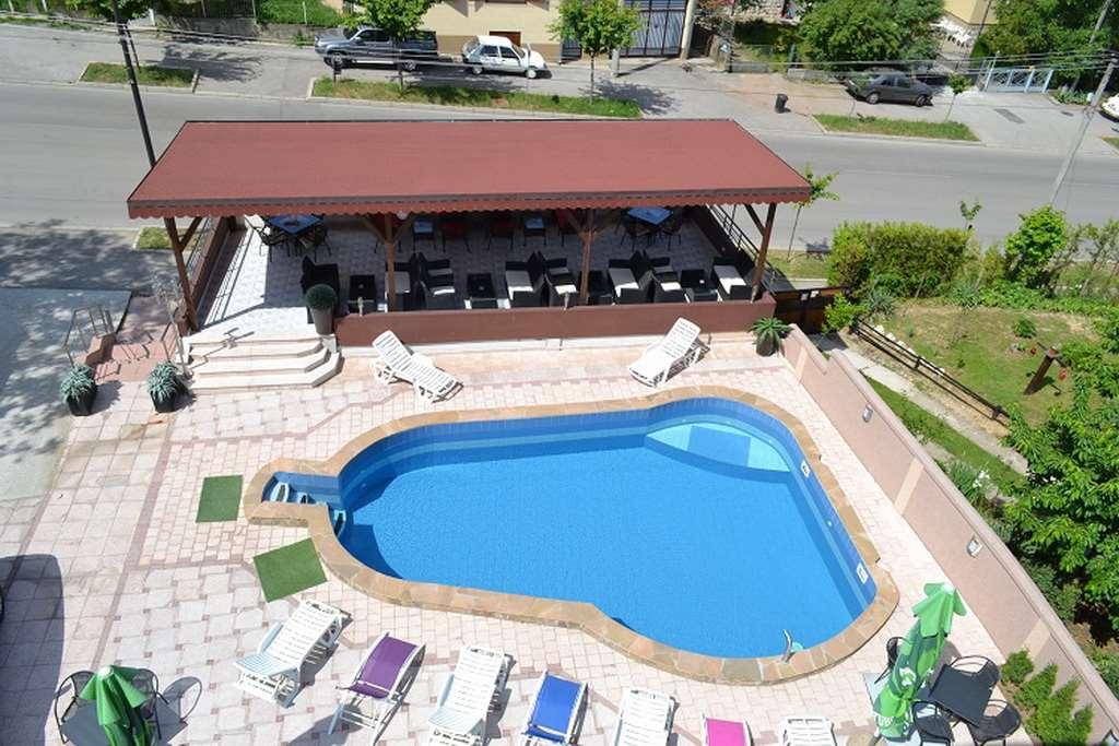 Guesthouse Vila Dnd 니슈카 바냐 시설 사진